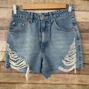 Top Shop Women’s Denim Super Rip High Rise Mom Shorts Mid Blue Size: 4 NWOT